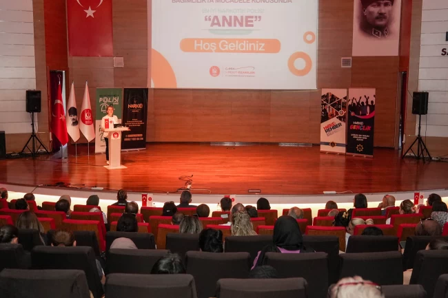 Ankara Keçiören'de "En İyi Narkotik Polisi Anne" buluşması