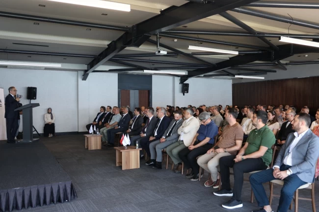 Kocaeli Büyükşehir'den personele mesleki gelişim eğitimi