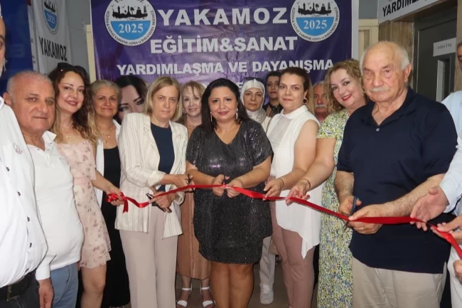 İzmir'de Yakamoz Derneği açıldı
