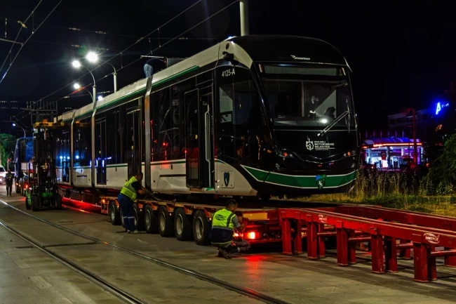 Kocaeli'de ulaşım genişliyor