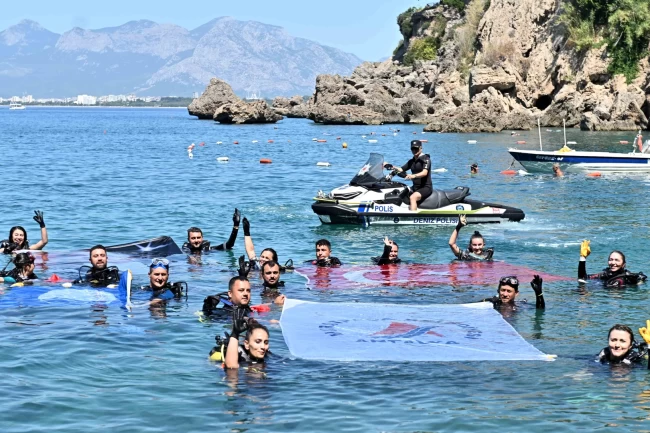 Muratpaşa'nın plajlarıyla gurur: Mavi bayrakta 10 yıllık rekor!