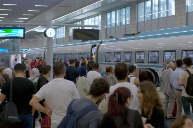 Türkiye 'yüksek hızlı'yı sevdi! Ankara-İstanbul hattı 38 milyonu taşıdı