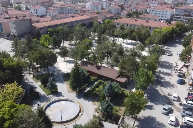 Büyükşehirden Çifteler'e Cumhuriyet Meydanı