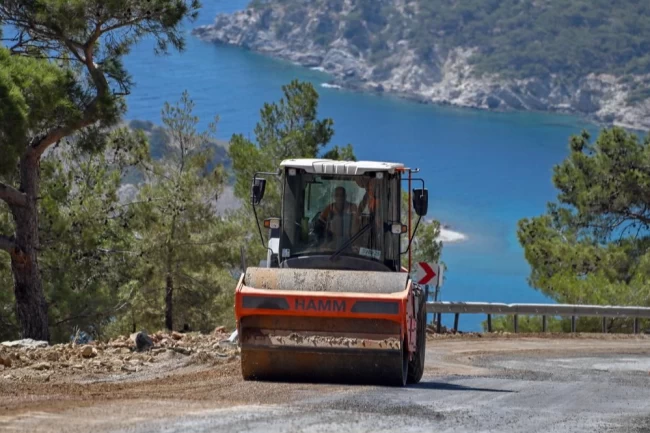 Mersin Büyükşehir'den Yeşilovacık yoluna konforlu dokunuş