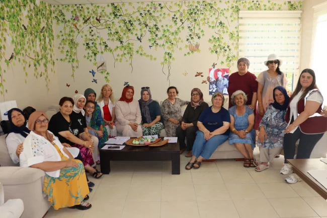 İzmit'te 50 yaş üzeri vatandaşlara "Asırlık" destek