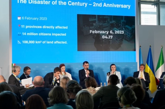 Roma'da Türkiye'nin deprem tecrübesini anlattı... Bakan Kurum: Ukrayna'nın yeniden inşasına hazırız