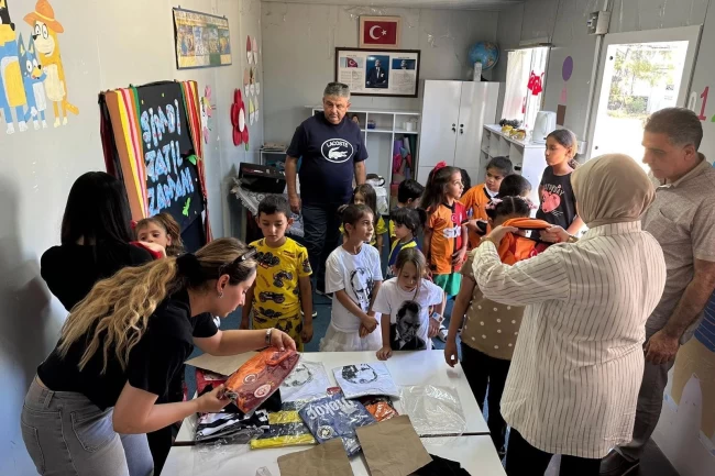 Hollanda'da yaşayan Türkler depremi unutmadı... Altın Lale Vakfı'ndan deprem bölgesine 19. ziyaret