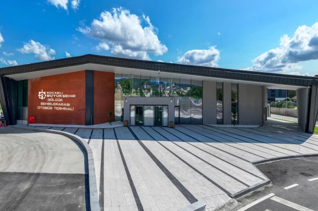 Kocaeli'de yeni otobüs terminali bu gece hizmete giriyor