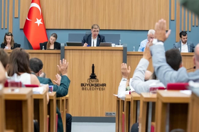 Başkan Tugay: Yangının yaralarını birlikte saracağız