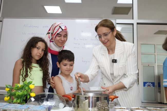Başkan Vekili Abiş'ten KO-MEK yaz kurslarına ziyaret