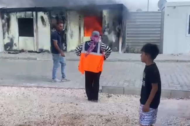 Adıyaman'da K13 konteyner kentte yangın! İlk müdahaleyi sağlık ekipleri yaptı