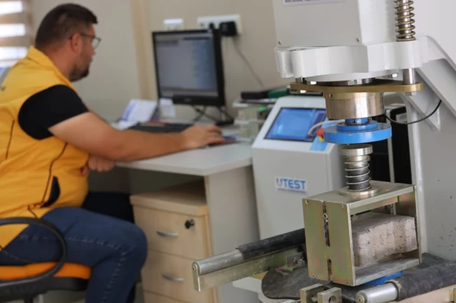 Kocaeli Büyükşehir'in laboratuvarına MARKA desteği