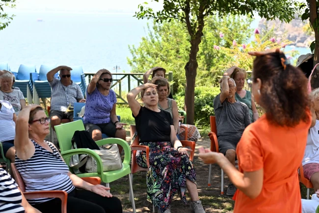 Antalya Falez Yaşlı Evi'nde rahatlatan etkinlik