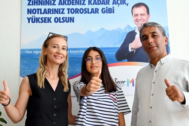 Mersin'de eğitimde başarı: LGS Aydıncık birincisi kurs merkezinden