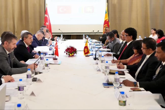 Bakan Tekin Türkiye-Sri Lanka iş birliği toplantısında