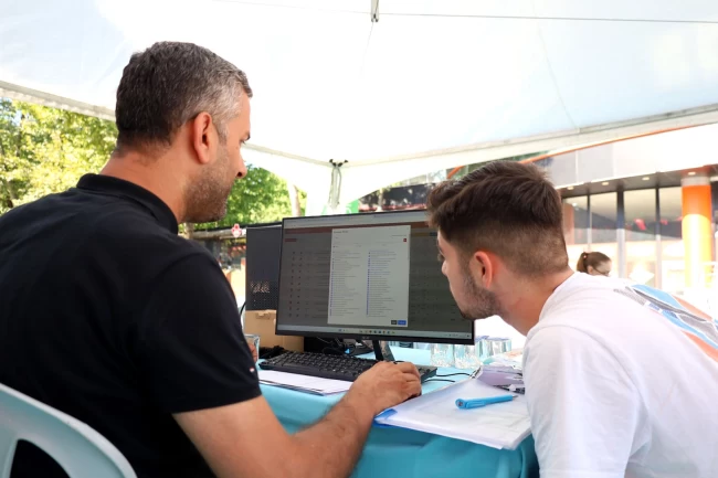 Sakarya'dan YKS'ye giren gençlere ücretsiz danışmanlık