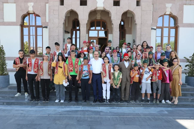 Konya'da özel gençler yaz okulu ile hem eğleniyor hem öğreniyor