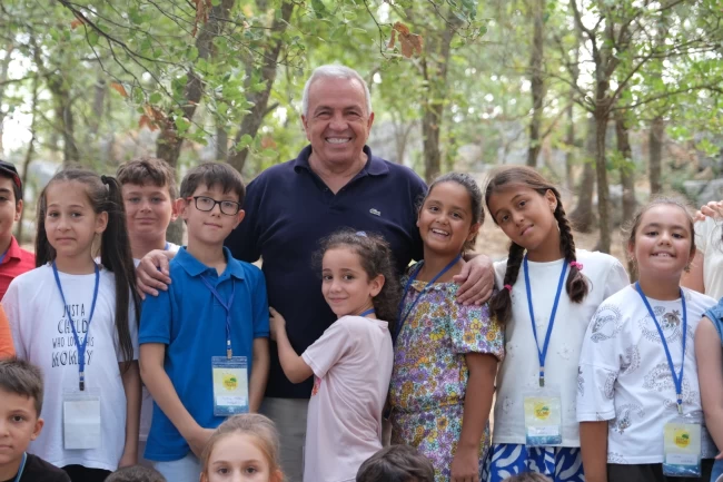 Bursa'da Başkan Özdemir'den yaz okulu ziyareti