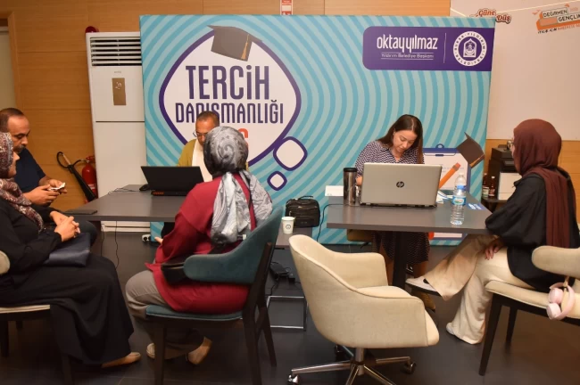 Bursa Yıldırım'da gençlere ücretsiz tercih danışmanlığı hizmeti