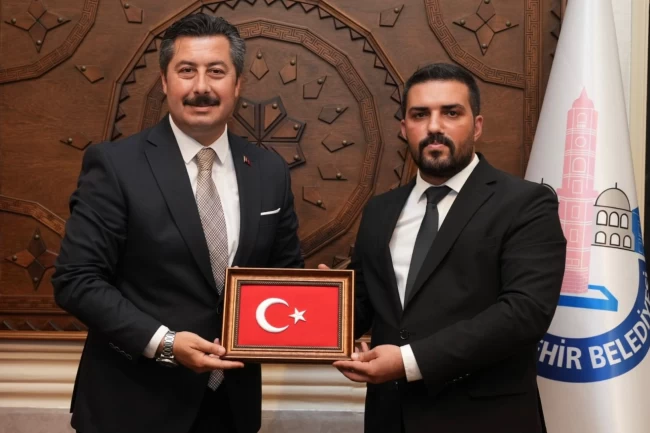 Ülkü Ocakları'ndan Yenişehir Belediye Başkanı'na hayırlı olsun ziyareti