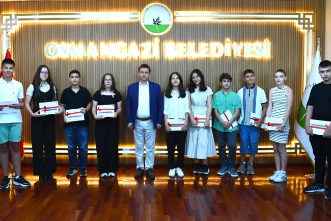Dijiders ile büyük başarı: Osmangazi'li öğrencilerden LGS ve YKS'de derece