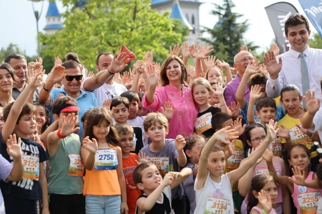 Eskişehir'de maraton coşkusu: Binlerce sporcu kent sokaklarında yarıştı