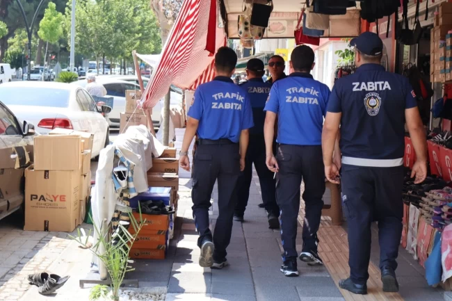 Manisa'da kaldırım işgallerine müdahale