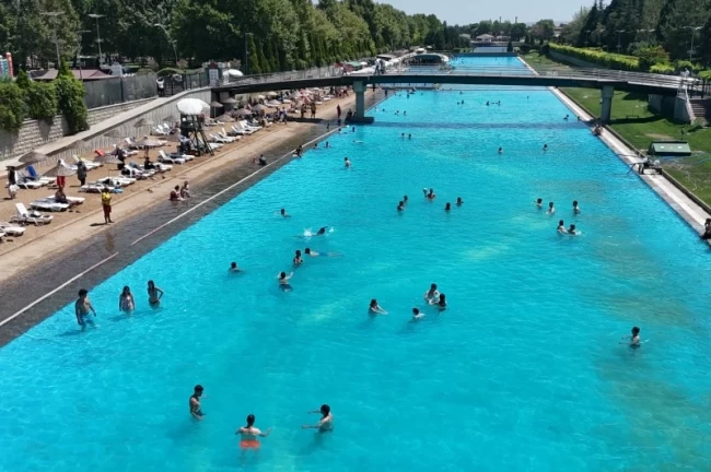 Kentpark Yapay Plaj yaz sezonuna hızlı başladı
