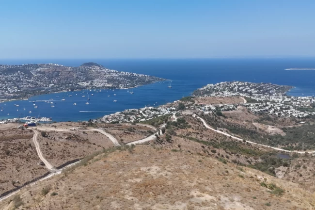 Muğla'da vahşi depolama alanları yeşile dönüşüyor