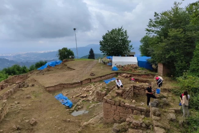 Kurul Kalesi'nde tarih yeniden gün yüzüne çıkıyor