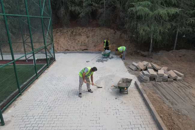 Kocaeli Çayırova'da çevre düzenleme çalışmaları