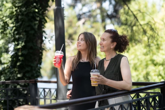 Şato'nun terasları sosyal yaşam alanı oldu