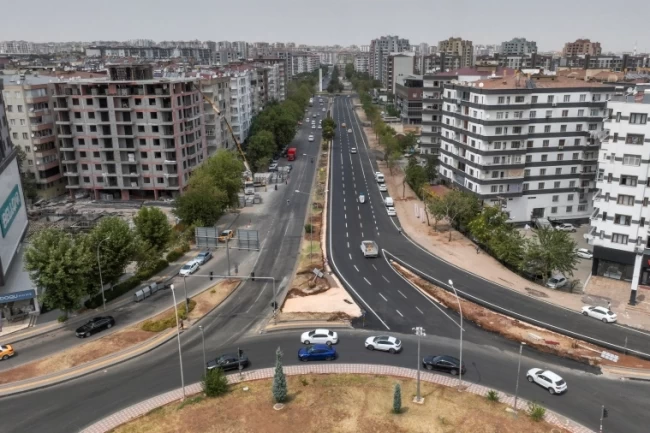 Diyarbakır Selahaddin Eyyubi Bulvarı'nın bir kısmı hizmete açıldı