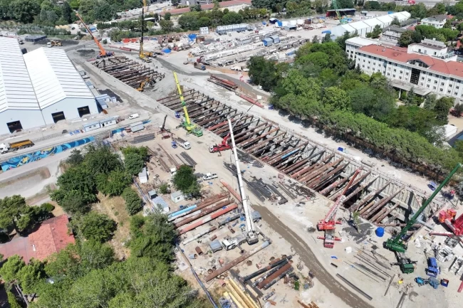 Kocaeli'nde metro tünelini açacak dev köstebekler geldi!