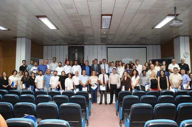 BUÜ'de başarılı akademisyenler ödüllendiriliyor