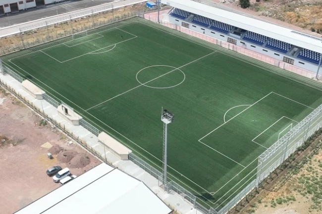 Kocaeli'nde gençler için bir futbol sahası da Alikahya'ya