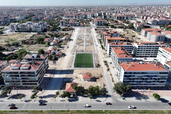 Karatay'dan Çimenlik'e 16 bin metrekarelik park