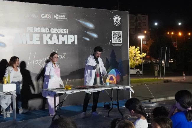 Gaziantep'te aileler Perseid Gecesi'nde bilimle buluştu