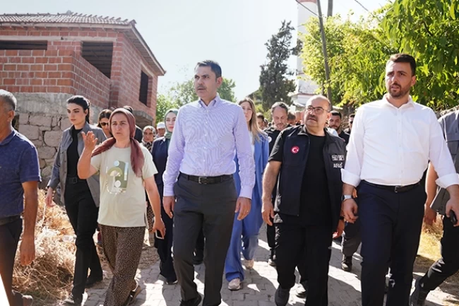 Sındırgı'da tüm evler tarandı... Ağır hasarlı yapılar yıkılacak!