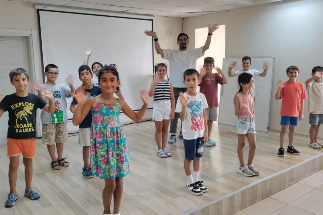 İzimir Çiğli'de yaz coşkusu