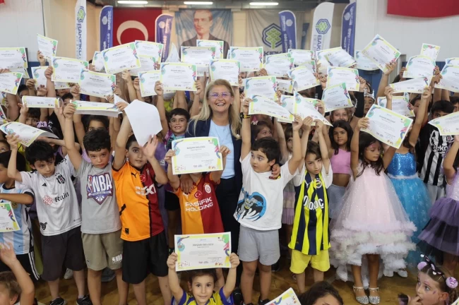 İstanbul Bakırköy Yaz Spor Okulu'ndan renkli kapanış şöleni