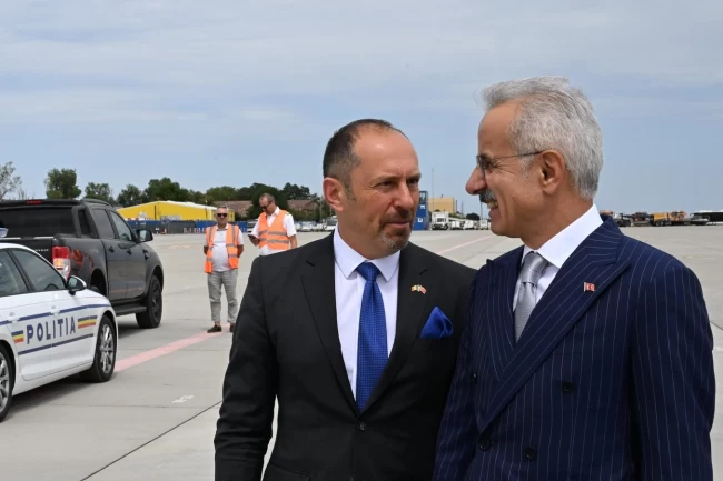 Ulaştırma Bakanı Uraloğlu, Romanya'da resmi temaslarda bulundu