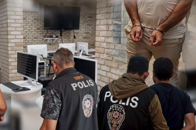 20 ilde 55 'Siber' gözaltı! 23 şüpheli tutuklandı!