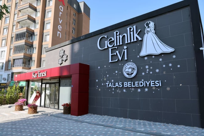 Mutlu yuvaya ilk adım Kar Tanesi'nde