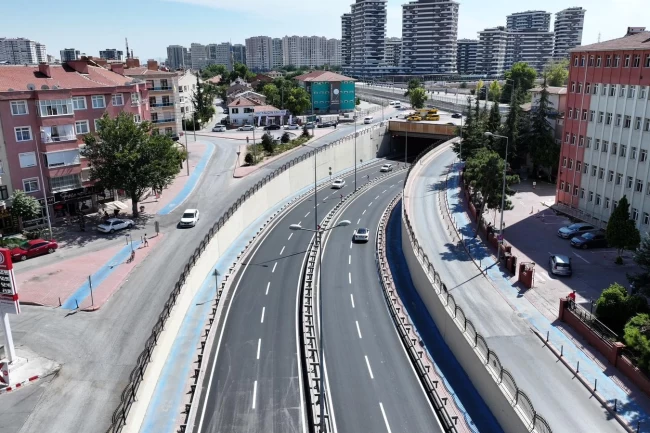 Konya'da Azerbaycan Alt Geçidi'nde asfalt yenilendi
