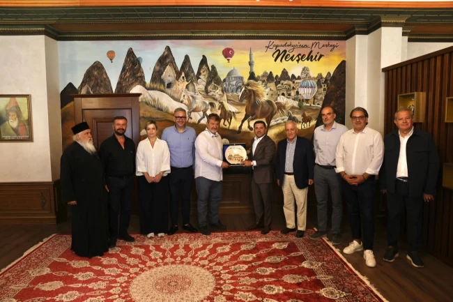 Kapadokya'da mübadele torunlarından anlamlı ziyaret