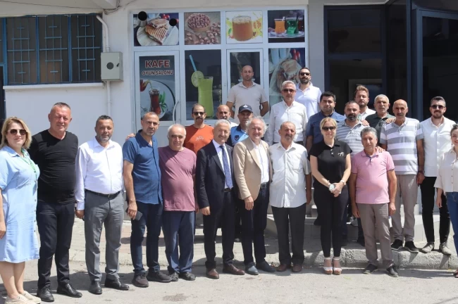 İzmit'te mahalle ziyaretleri devam ediyor