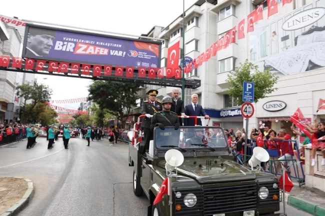 Bursa'da Zafer Bayramı coşkusu