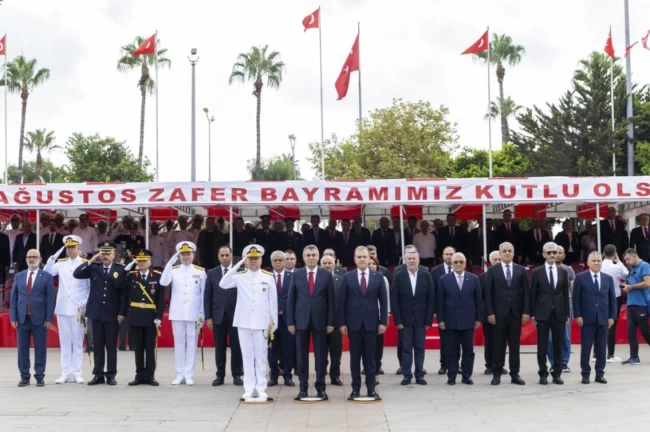 Mersin'de 30 Ağustos coşkusu törenlerle yaşandı