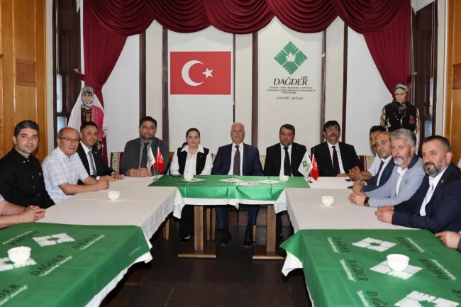 Bursa'da Başkan Bozbey'den gençlere güvence